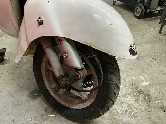 2009 fosti bromscooter grande retro ft50qt brommer - afbeelding 9 van  9