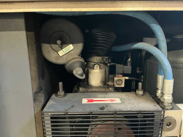 2009 gardner denver ese 30 schroefcompressor - afbeelding 1 van  5