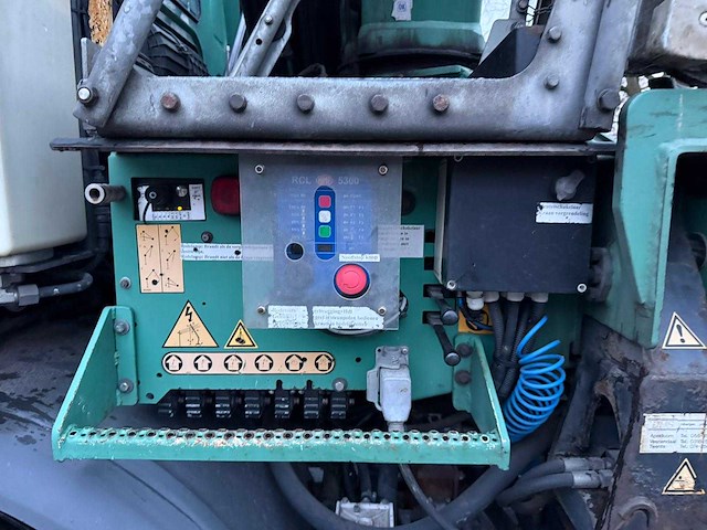 2009 ginaf 3233s 6x2 bakwagen met autolaadkraan - afbeelding 4 van  33