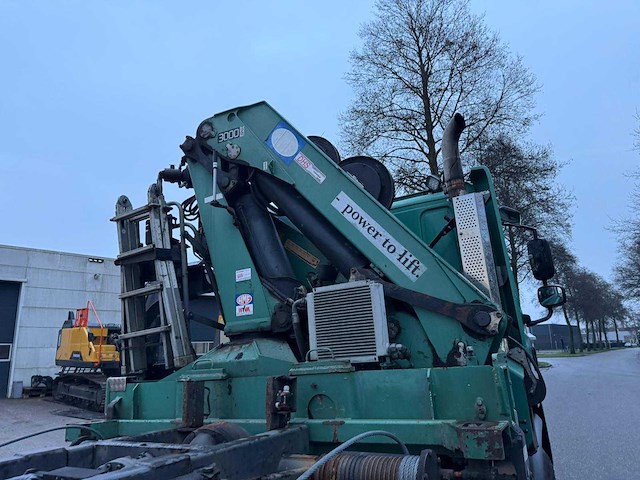 2009 ginaf 3233s 6x2 bakwagen met autolaadkraan - afbeelding 11 van  33