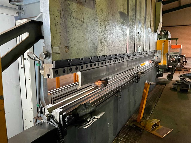 2009 haco erm 60-320 cnc-kantbank - afbeelding 24 van  25