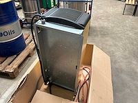 2009 hawker tc1 lt 48/100 ionic tractiebatterijlader - afbeelding 3 van  7