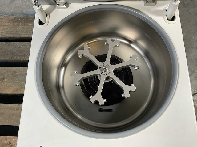 2009 hettich rotina 380r / 1706 centrifuge - afbeelding 6 van  8