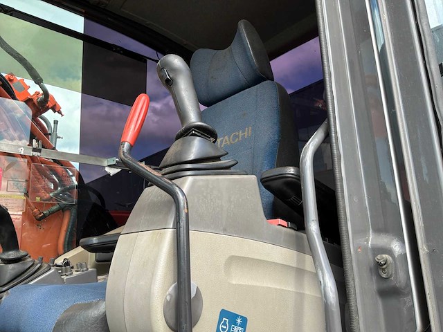 2009 hitachi zx140w-3 banden graafmachine - afbeelding 19 van  34