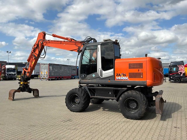 2009 hitachi zx140w-3 banden graafmachine - afbeelding 32 van  34
