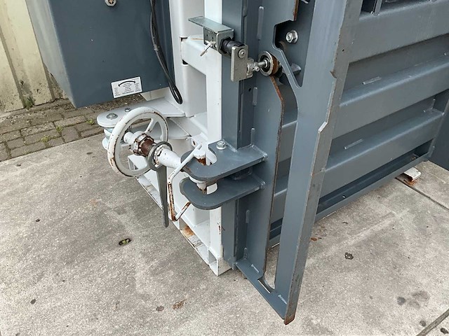 2009 hsm v-press 860 plus afvalpers / kartonpers verticale balenpers - afbeelding 20 van  22