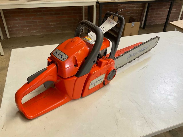 2009 husqvarna 235 kettingzaag, benzine - afbeelding 3 van  5