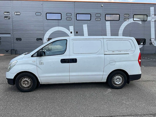 2009 hyundai h 300 2.5 crdi active bedrijfswagen 5-vdf-10 - afbeelding 12 van  36