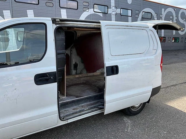 2009 hyundai h 300 2.5 crdi active bedrijfswagen 5-vdf-10 - afbeelding 33 van  36