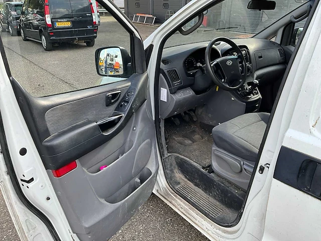 2009 hyundai h 300 2.5 crdi active bedrijfswagen 5-vdf-10 - afbeelding 11 van  33