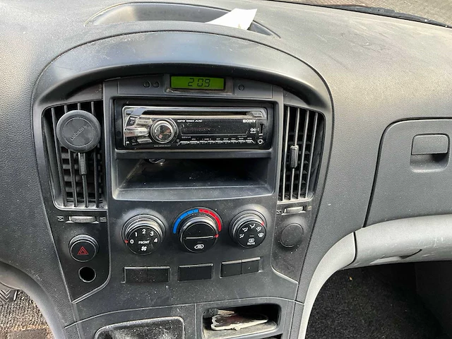 2009 hyundai h 300 2.5 crdi active bedrijfswagen 5-vdf-10 - afbeelding 16 van  33