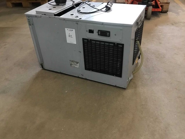 2009 imi cornelius h-100e 1/2 900k eliwell hk nl barkoeling - afbeelding 1 van  8