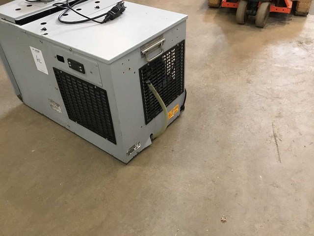 2009 imi cornelius h-100e 1/2 900k eliwell hk nl barkoeling - afbeelding 2 van  8