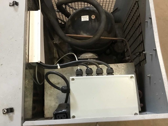 2009 imi cornelius h-100e 1/2 900k eliwell hk nl barkoeling - afbeelding 8 van  8