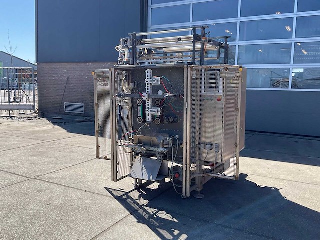 2009 inno-tech 3900 revo zakken vorm-, vul- en sluitmachine - afbeelding 8 van  8