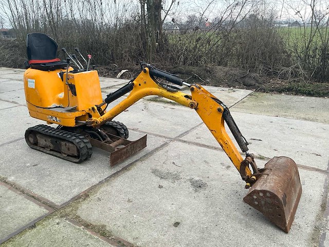2009 jcb micro 8008 minigraafmachine - afbeelding 14 van  18