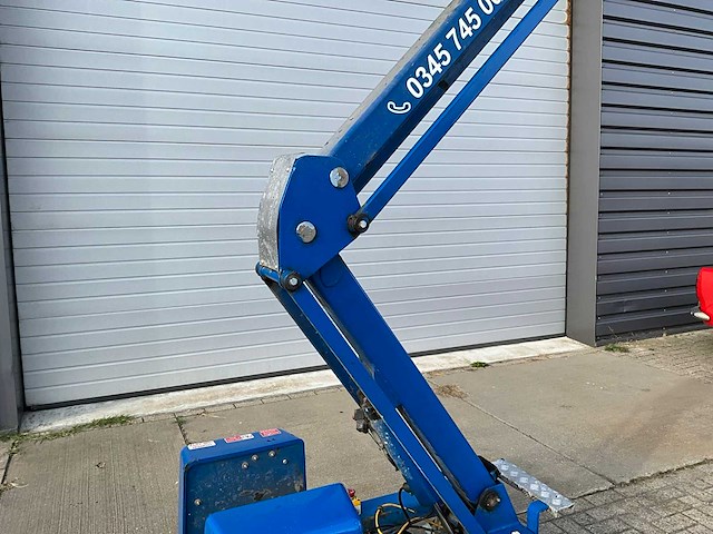 2009 jlg power tower hoogwerker - afbeelding 8 van  11