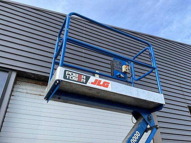 2009 jlg power tower hoogwerker - afbeelding 9 van  11