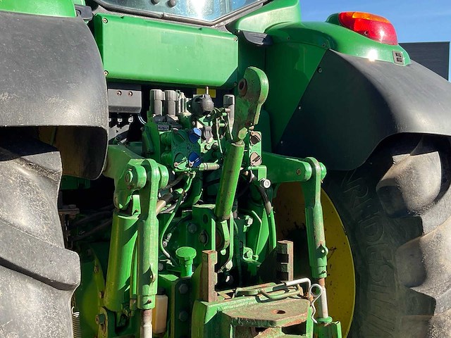 2009 john deere 6830 premium mw2 vierwielaangedreven landbouwtractor - afbeelding 6 van  25