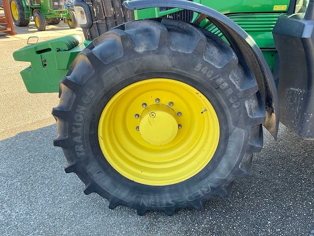 2009 john deere 6830 premium mw2 vierwielaangedreven landbouwtractor - afbeelding 8 van  25