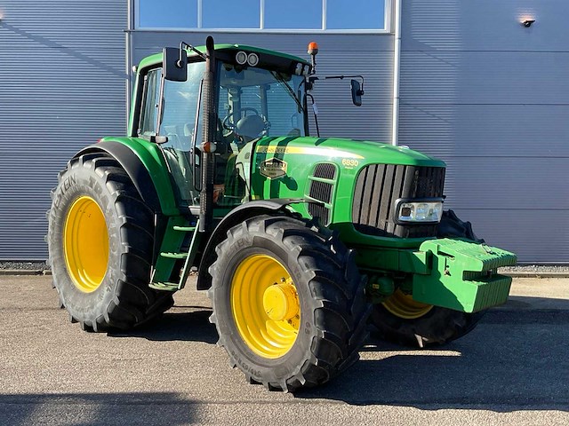 2009 john deere 6830 premium mw2 vierwielaangedreven landbouwtractor - afbeelding 9 van  21