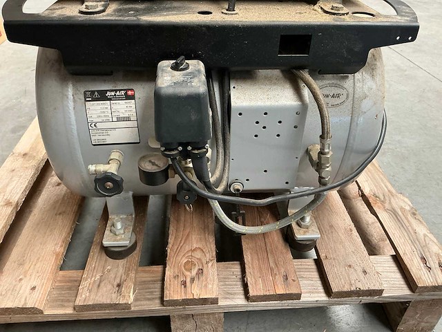 2009 jun-air of1202-40bd3 olievrije compressor - afbeelding 5 van  12