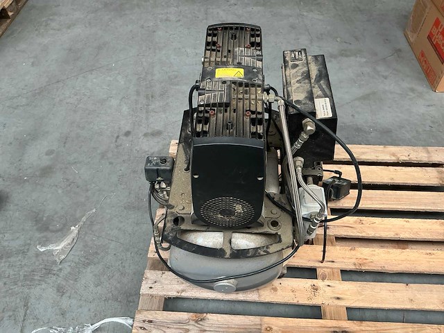 2009 jun-air of1202-40bd3 olievrije compressor - afbeelding 8 van  12