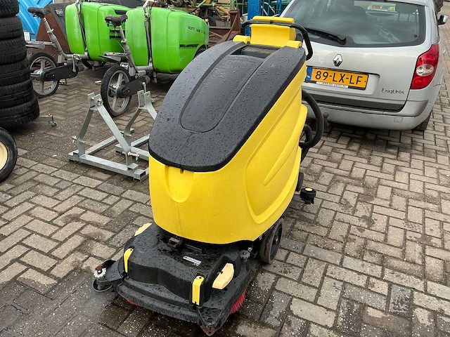 2009 kärcher d55 achterloop schrobmachine - afbeelding 4 van  8