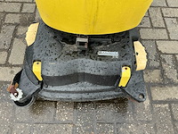 2009 kärcher d55 achterloop schrobmachine - afbeelding 5 van  8
