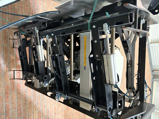 2009 kawasaki zd130s d (sorteer) robot - afbeelding 106 van  112
