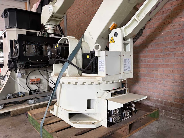 2009 kawasaki zd130s d (sorteer) robot - afbeelding 21 van  119