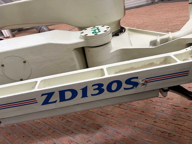 2009 kawasaki zd130s d (sorteer) robot - afbeelding 44 van  119