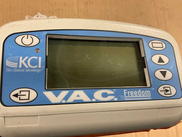 2009 kci 60050d wound therapie system - afbeelding 4 van  6