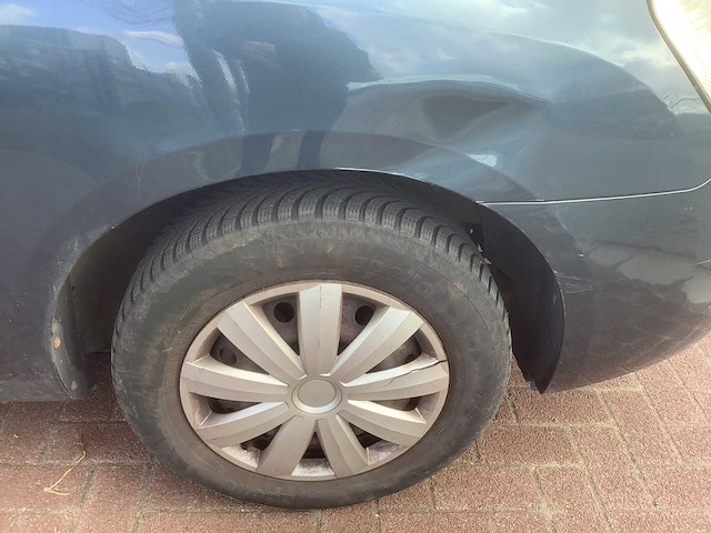 2009 kia carens 2.0 cvvt x-ecutive personenauto - afbeelding 13 van  14