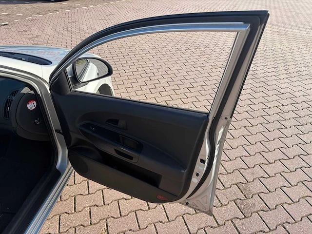 2009 kia cee'd sporty wagon 1.4 x-tra personenauto - afbeelding 32 van  69