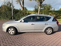 2009 kia cee'd sporty wagon 1.4 x-tra personenauto - afbeelding 11 van  47