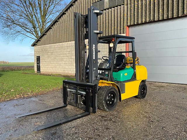 2009 komatsu fg45t - 7 vorkheftruck - afbeelding 1 van  28