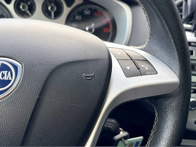 2009 lancia delta 1.4-16v platino panoramadak personenauto - afbeelding 9 van  15