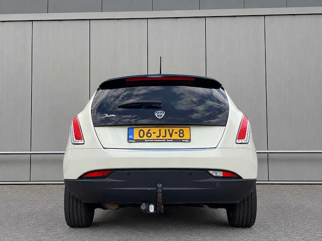 2009 lancia delta 1.4-16v platino panoramadak personenauto - afbeelding 16 van  17
