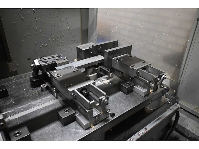 2009 leadwell v-30i 3-assig bewerkingscentrum - afbeelding 3 van  9