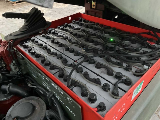 2009 linde e35 vorkheftruck - afbeelding 2 van  13