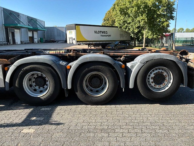 2009 man tgs 35.440 8x4-4 bl vrachtwagen met autolaadkraan - afbeelding 9 van  61
