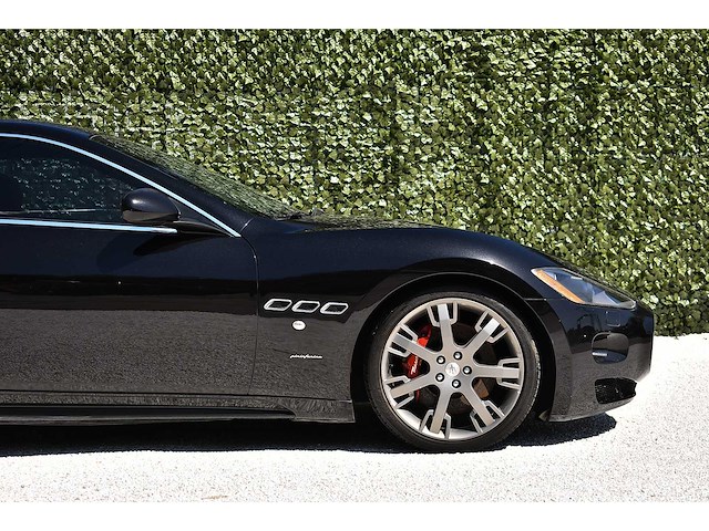 2009 maserati granturismo s coupe 4,7l v8 btw auto - afbeelding 2 van  68