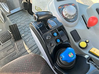 2009 massey ferguson 6465t3 vierwielaangedreven landbouwtractor - afbeelding 15 van  28