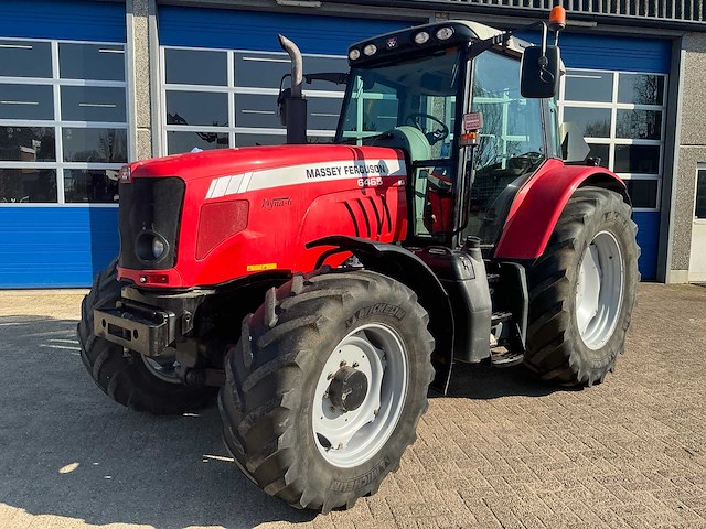 2009 massey ferguson 6465t3 vierwielaangedreven landbouwtractor - afbeelding 1 van  28