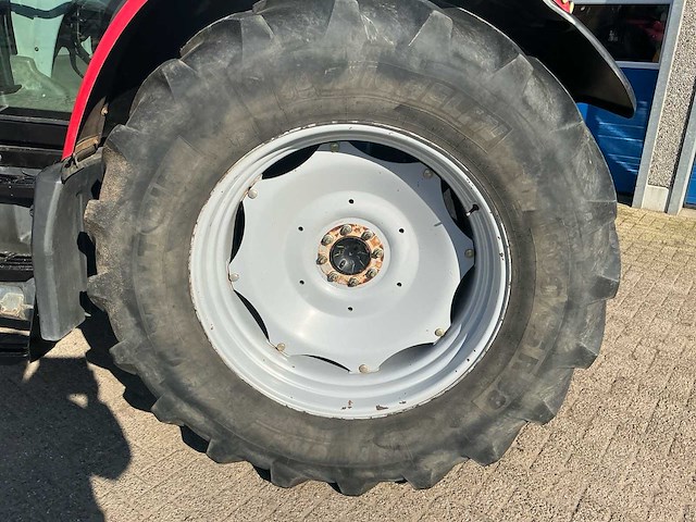 2009 massey ferguson 6465t3 vierwielaangedreven landbouwtractor - afbeelding 27 van  28