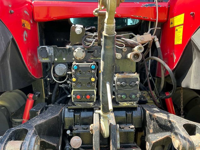 2009 massey ferguson 8480 dyna vt vierwielaangedreven landbouwtractor - afbeelding 4 van  30