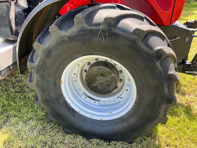 2009 massey ferguson 8480 dyna vt vierwielaangedreven landbouwtractor - afbeelding 8 van  30
