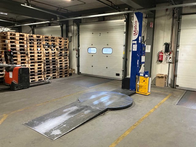 2009 matco a718h palletfoliewikkelaar - afbeelding 1 van  11