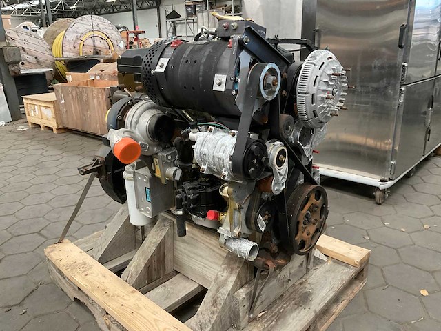 2009 maxxforce mdt375 dieselmotor - afbeelding 7 van  12